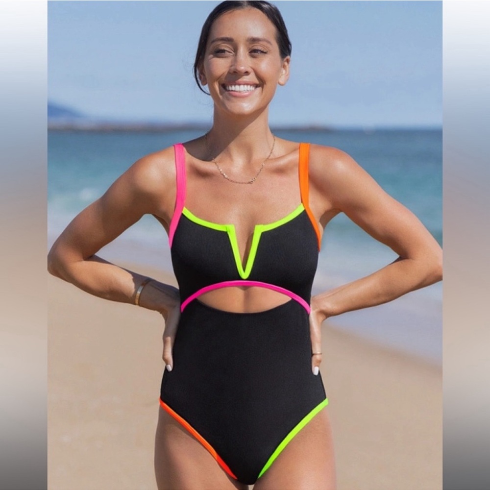 Popvil V-Wire Color Block Cutout One Piece Swimsuit
